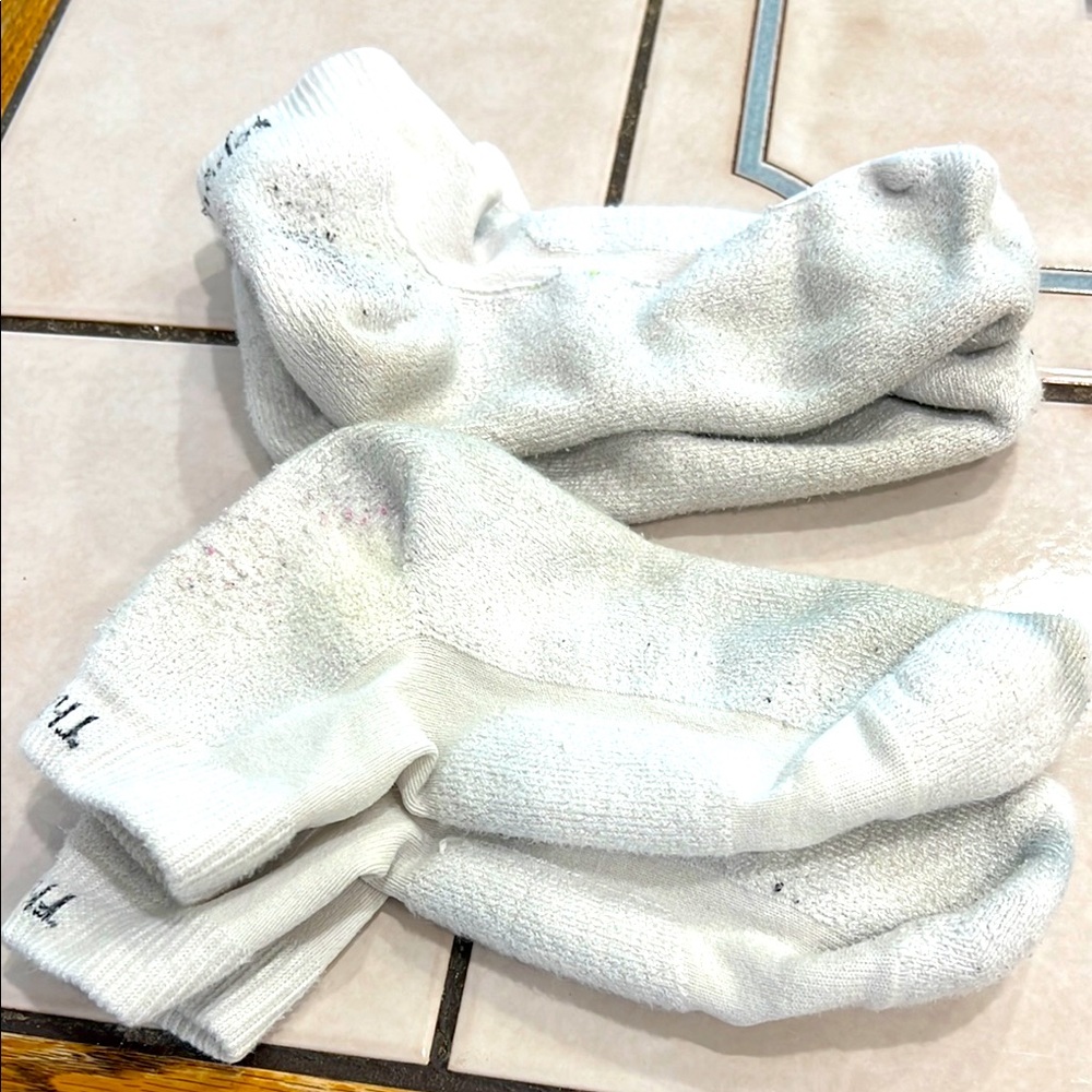 ‼️Final Sale‼️Thorlos 2 maximum cushion ankle tennis socks